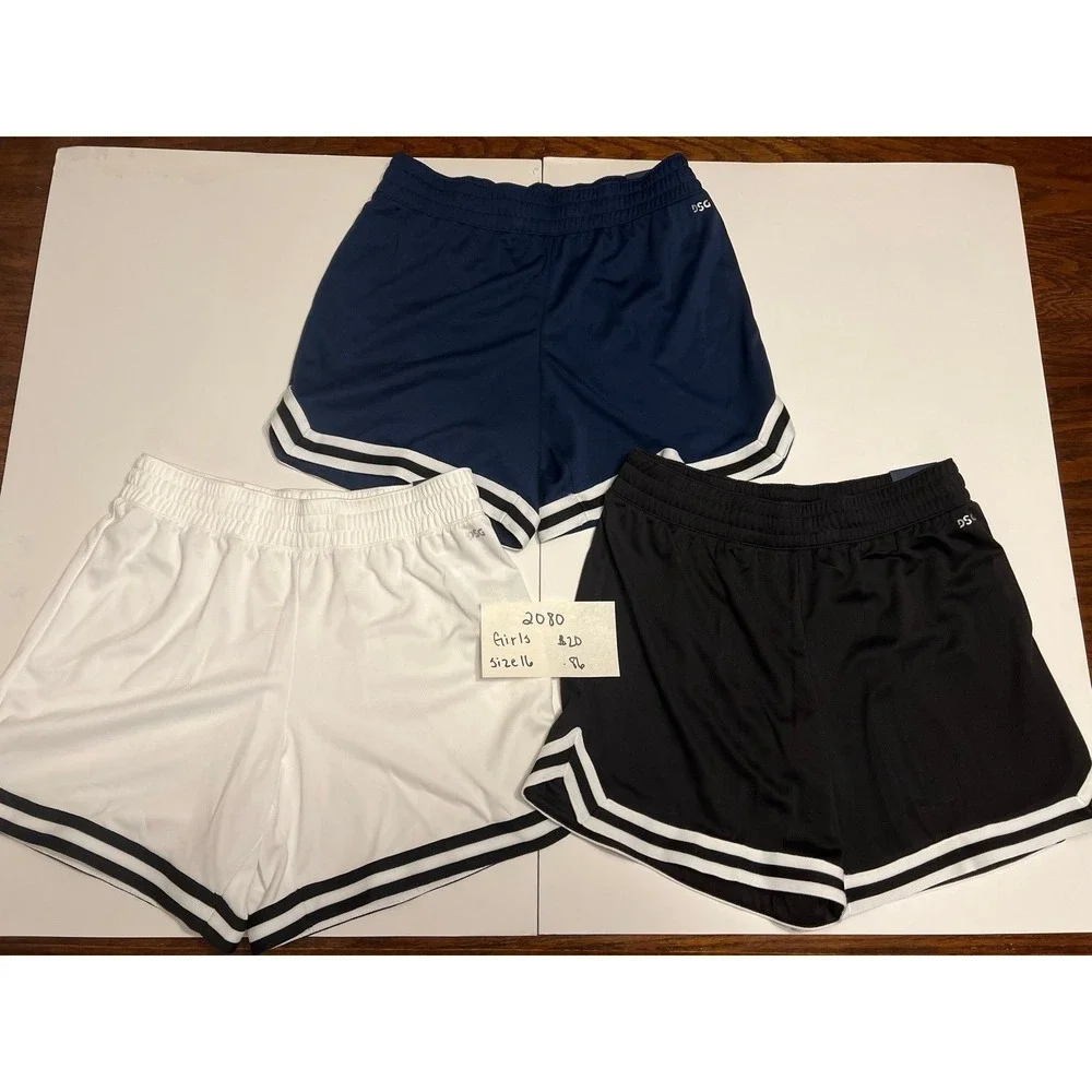 Girls size 16 shorts‎ (2080)